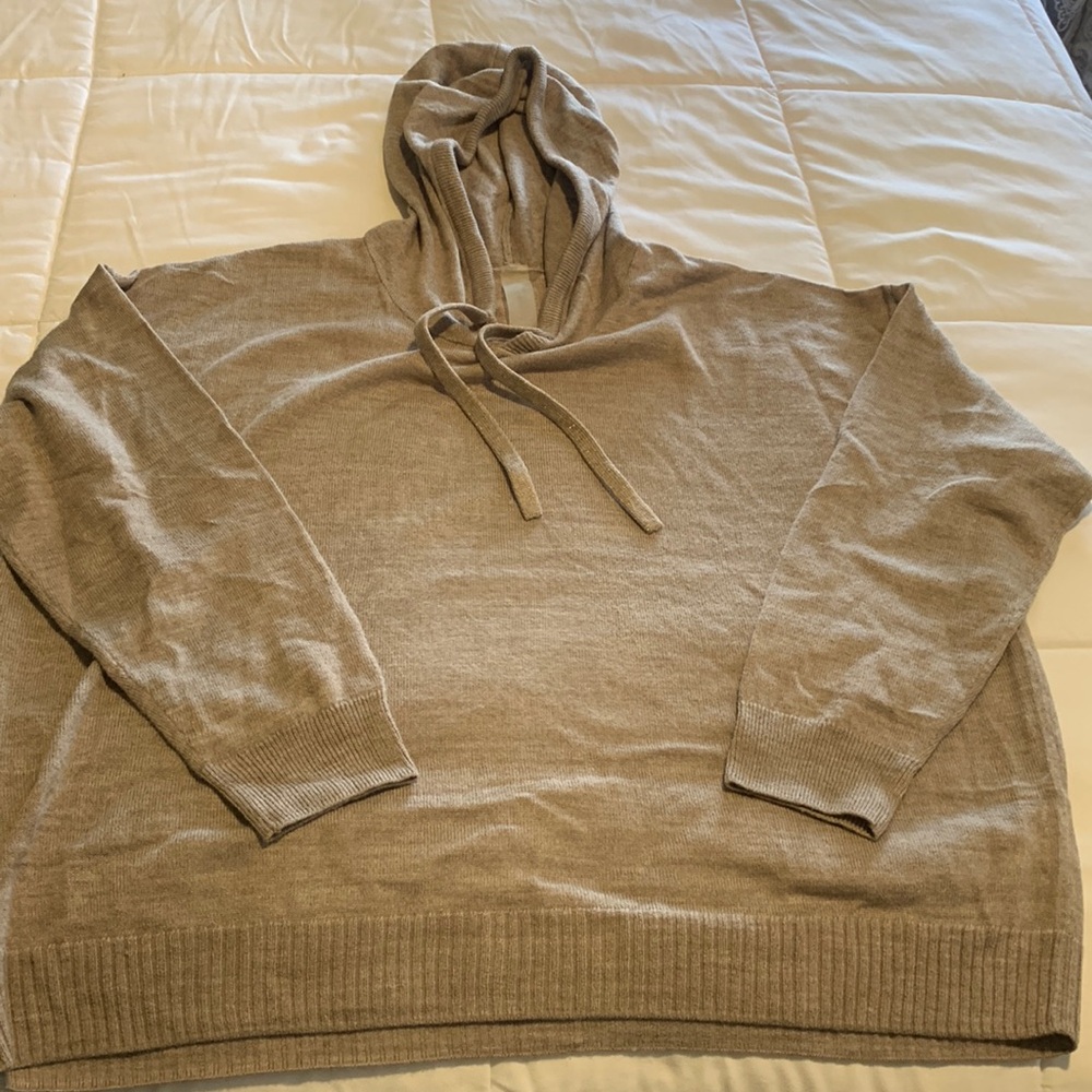 Hoodie sweater beige sparkly ties